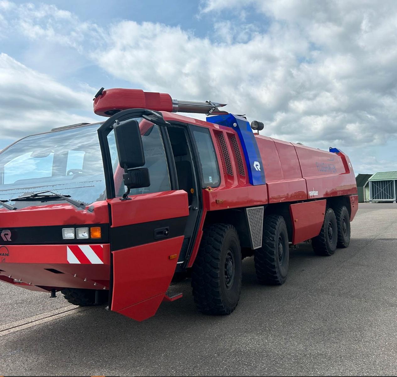 MAN Flughafen Airport Feuerwehr