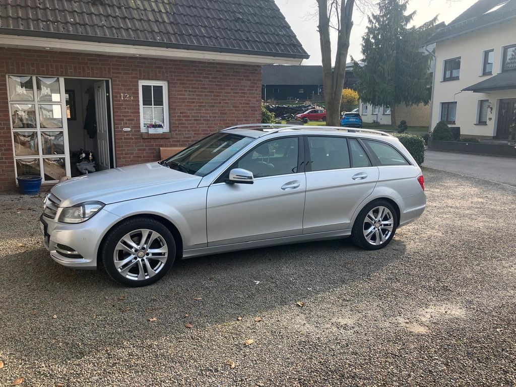 Image of Mercedes-Benz C 180