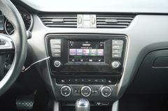 Fahrzeugabbildung Skoda Octavia Combi Elegance DSG Tempomat Klim SHZ PDC