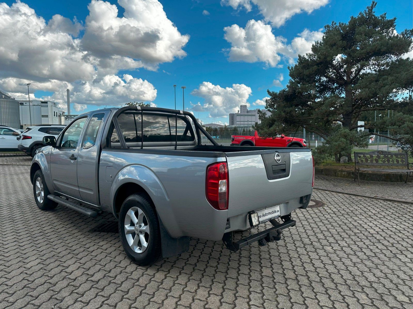 Fahrzeugabbildung Nissan Navara Pickup King Cab LE 4X4 AHK