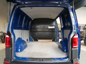 Volkswagen T6 Transporter - 10