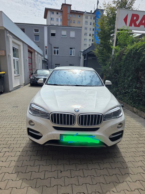 Image of BMW X6