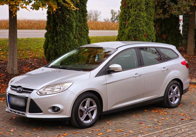 Ford 2014 Ford Focus Turnier Trend 1.6 Disel 11...