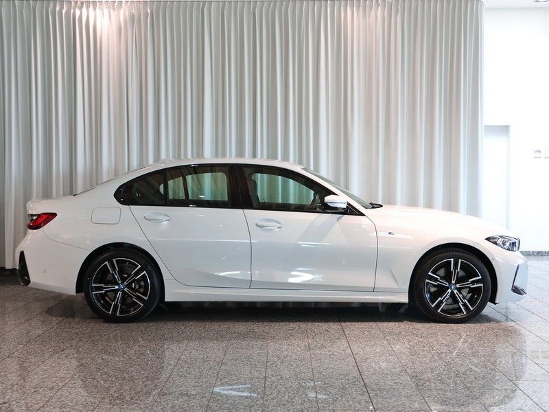 BMW 320e Lim. LED RFK HUD LivCockpProf. imagem 2