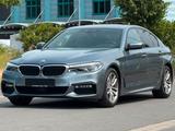 BMW 530 i M SPORT PAKET*HEAD UP DIS*SHD*GARANTIE* - BMW 530: Limousine, 530i