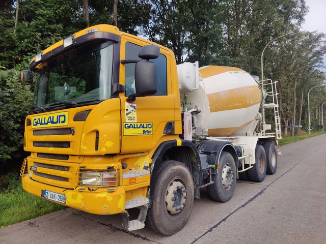 Scania P380 mit Liebherr Mischer 9 kubik