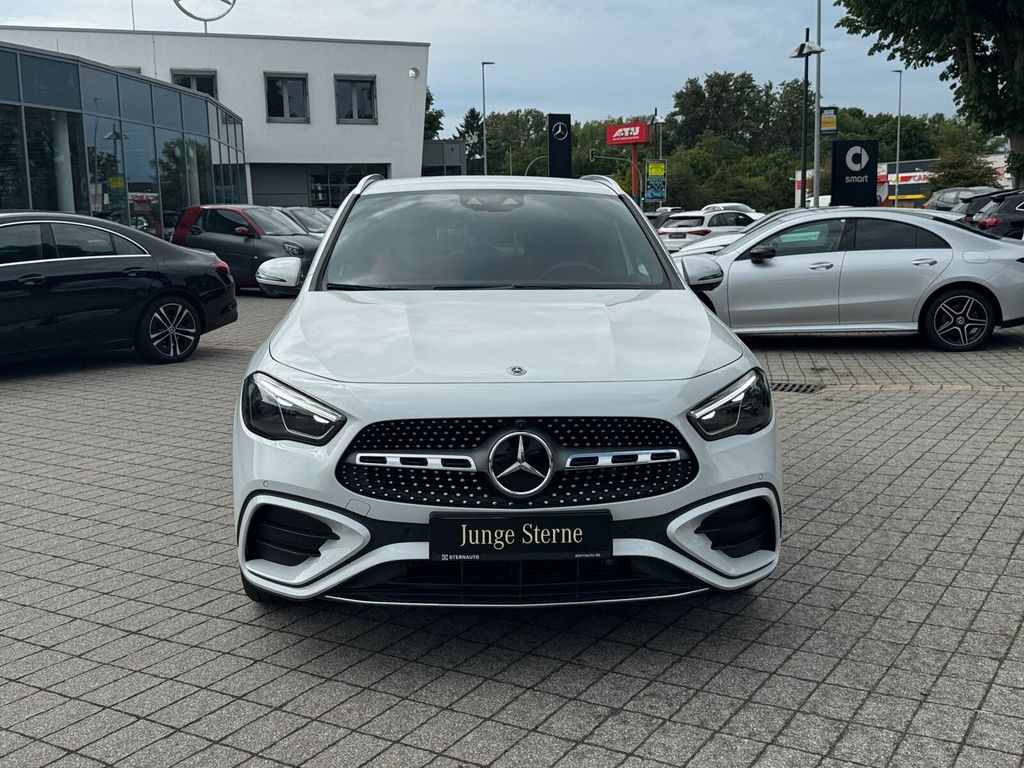 Mercedes-Benz GLA 220 d 4M AMG Premium Distro Burmester Leder