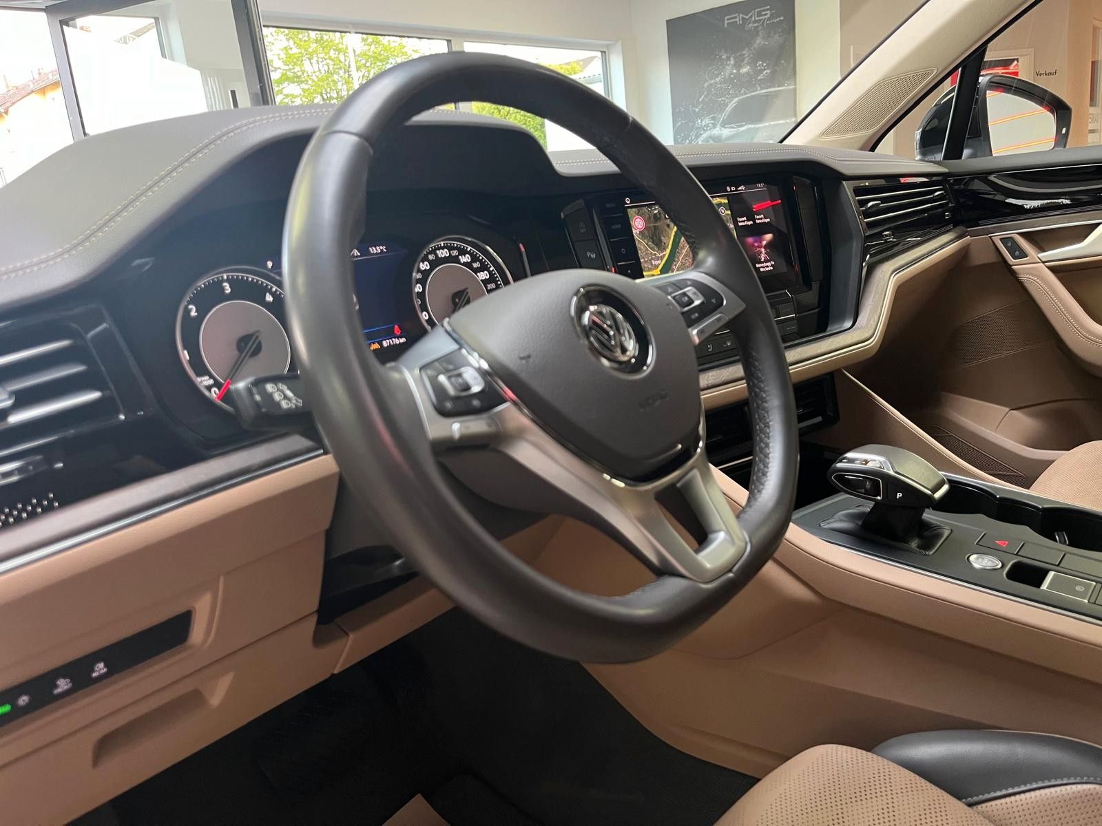 Fahrzeugabbildung Volkswagen Touareg 3.0 V6 TDI Atmosphere 4Motion*Luft*Pano*