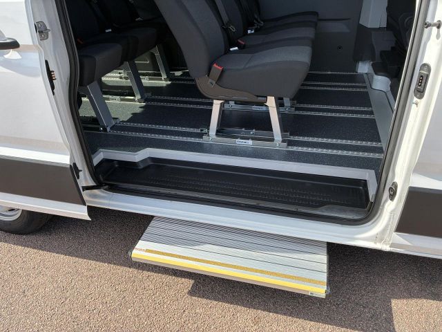 CRAFTER KOMBI 2.0 TDI AUTOM.MR