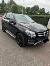 Mercedes-Benz GLE 350d 4MATIC AMG Räd Head Up Leder Schieb 360 - Mercedes-Benz GLE-Klasse Gebrauchtwagen in Düsseldorf