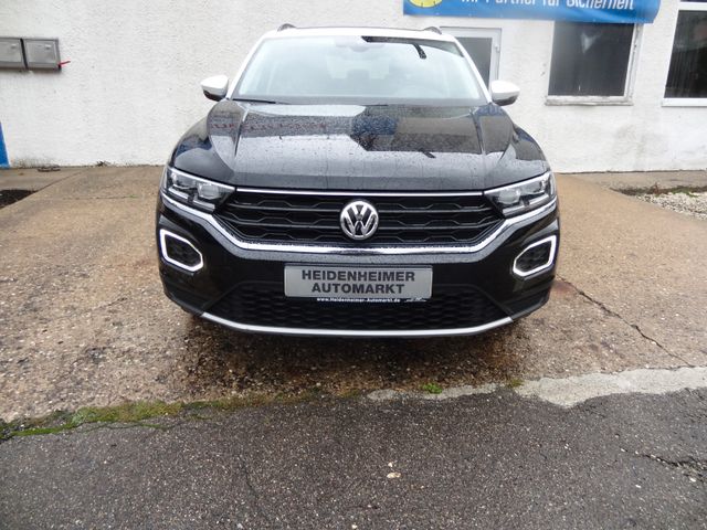Fahrzeugabbildung Volkswagen T-Roc IQ.DRIVE/1.Hd/AHK/Pano/Navi/Kamera