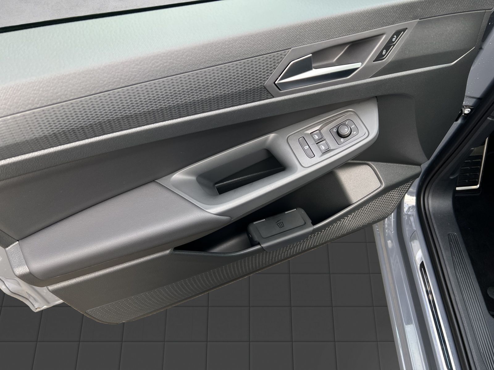 Caddy Maxi Style 1.5 TSI DSG AHK*Navi*Standhzg.