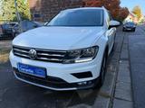 Volkswagen Tiguan Trendline BMT/Start-Stopp Garantie 1 Jahr - Volkswagen Tiguan Trendline mit Benzin-Antrieb