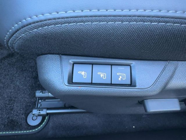 Foto Nummer 13: PEUGEOT 2008