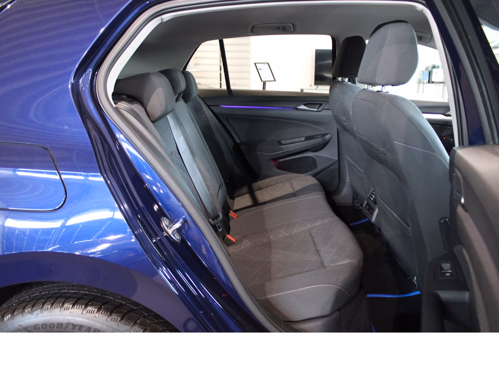 Volkswagen Golf VIII 1.0 TSI Life *VIRT*LED*SHZ*ACC*, миниатюра 24