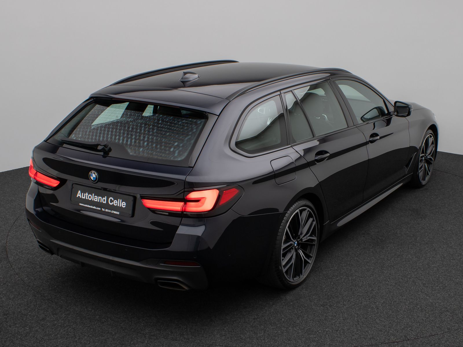 Fahrzeugabbildung BMW 530d  xD M Sport Kamera Laser HUD DAB H/K 20Zoll