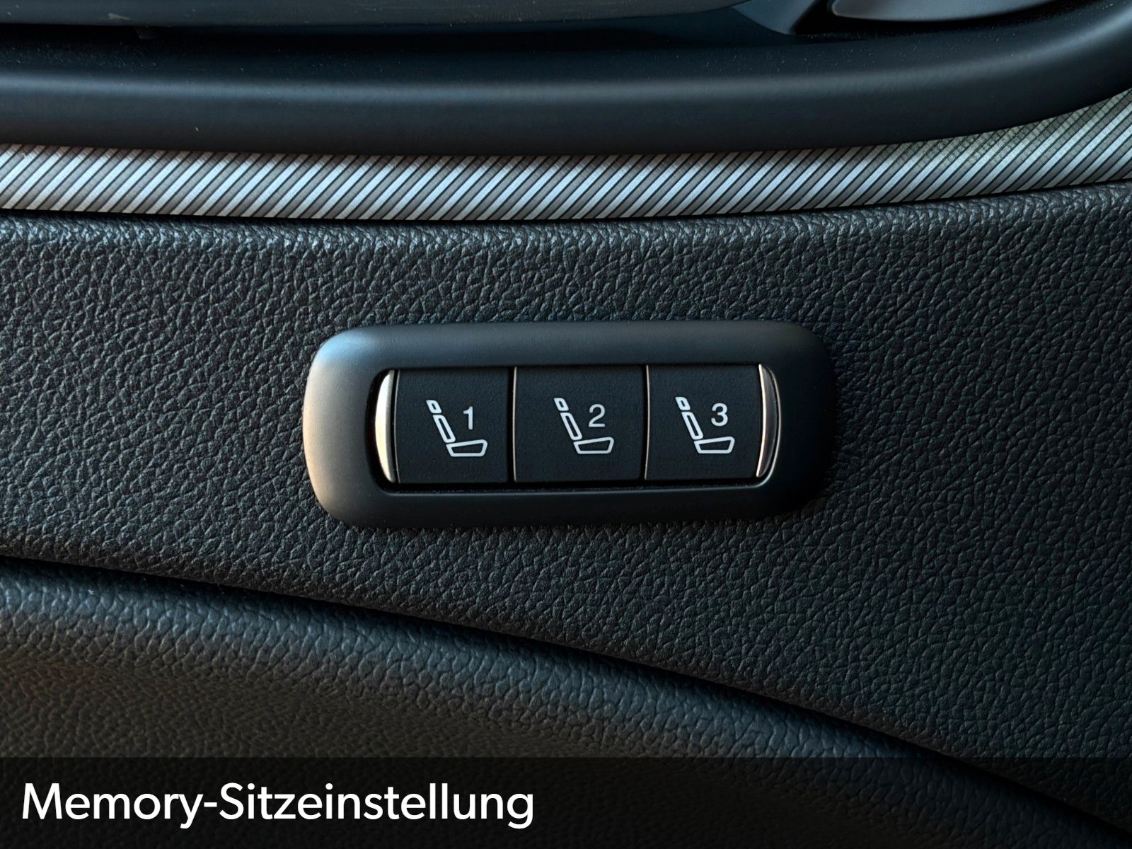 Fahrzeugabbildung Alfa Romeo Stelvio Veloce 2.0 Turbo Q4 Memory Leder CAM ACC