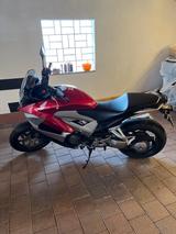 Honda VFR 800X (RC60) - HONDA X8R