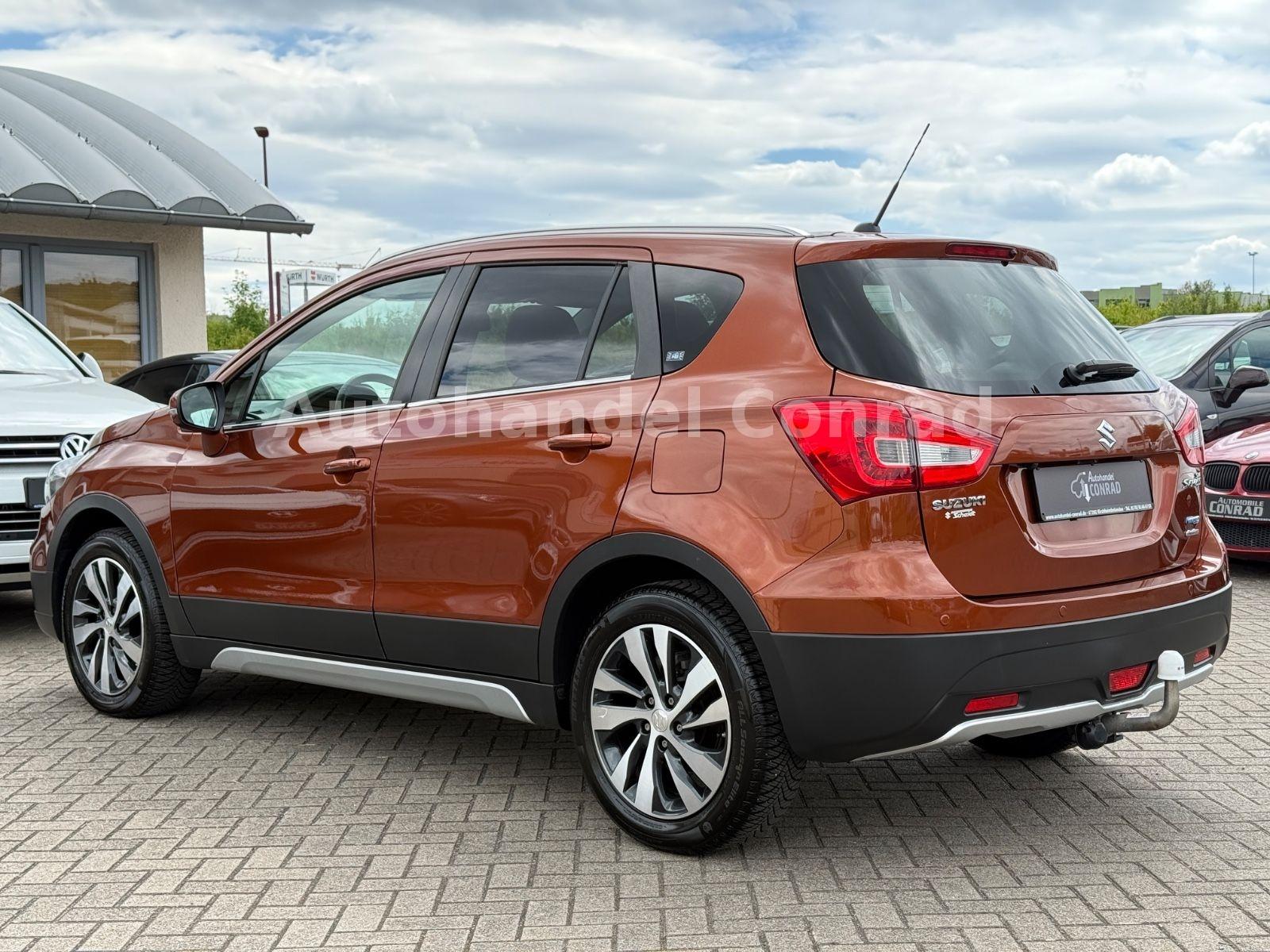 Suzuki (SX4) S-Cross 1.4 BoosterJet*4WD*LEDER*AHK*LED