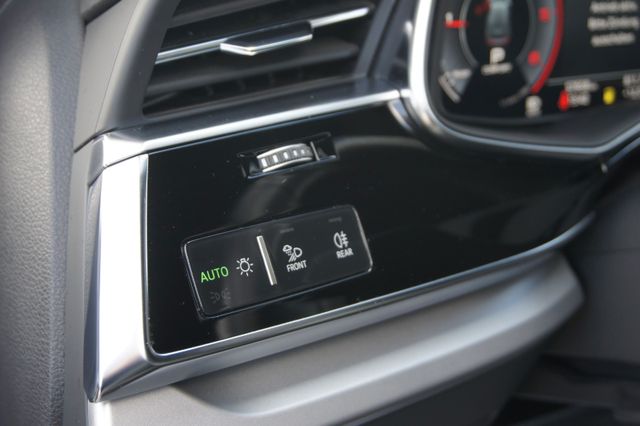 Fahrzeugabbildung Audi Q8 50 3.0 TDI quattro MATRIX LEDER 360° B&O MEMO