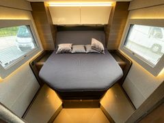 Adria Supersonic 780 DC |  Queensbett |