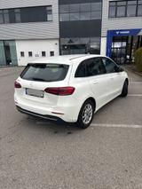 Mercedes-Benz B 180 d DCT -Autom.Leder.Assistentsy.Inspekt.neu - Mercedes-Benz B 180: Von Privat