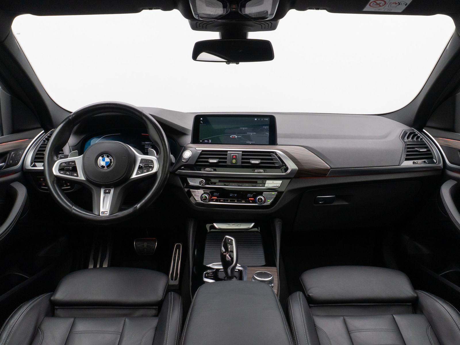 Fahrzeugabbildung BMW X4 xD20d M Sport X Panoram 360°HUD Komfort Alarm