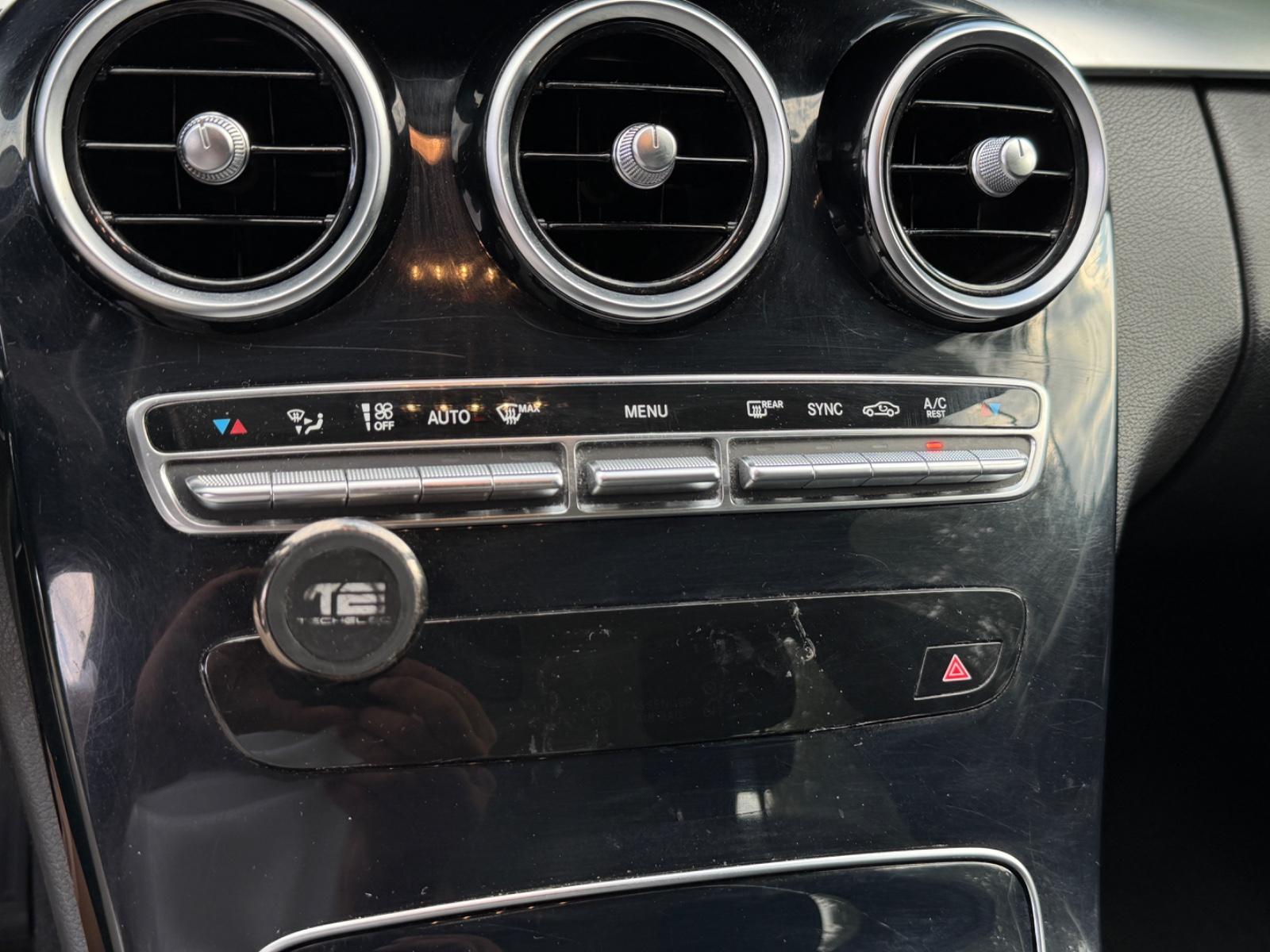 Mercedes-Benz C220d Lim. *Avantgarde *Leder *Navi *Kamera *SHZ