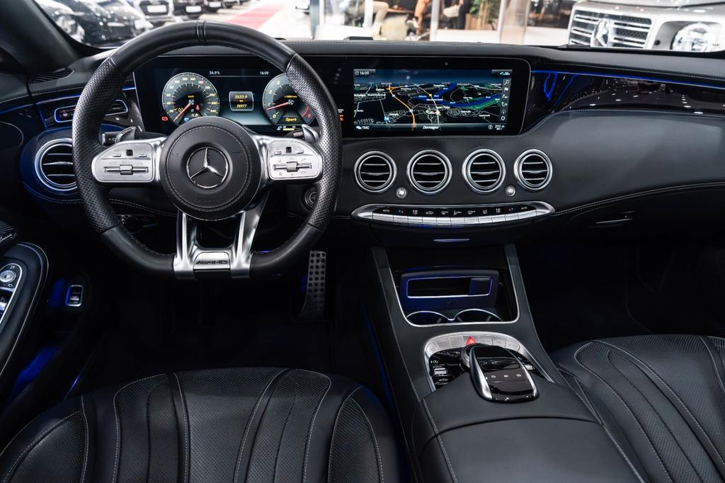 Mercedes-Benz S 560