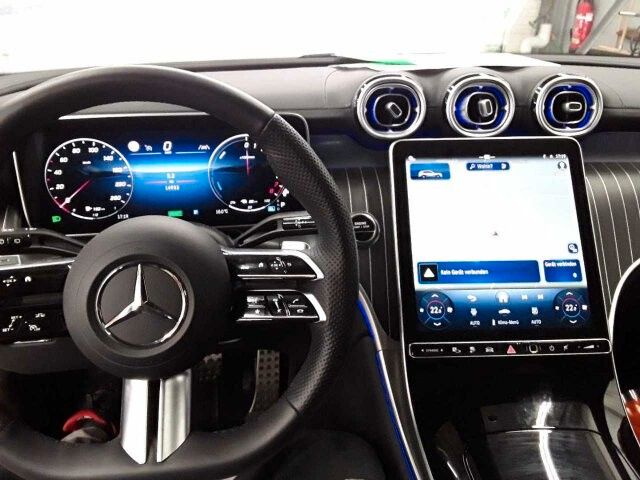 Fahrzeugabbildung Mercedes-Benz GLC 300e 4M AMG+Pano+Memory+360 +TotW+Night