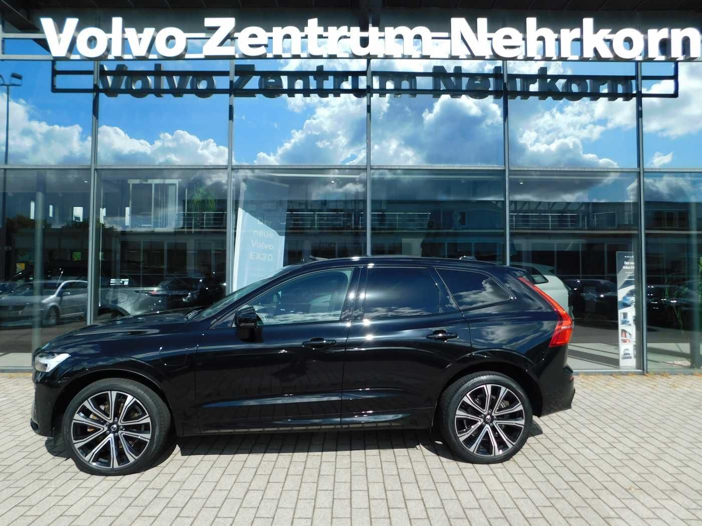 Fahrzeugabbildung Volvo XC60 T6 AWD Recharge R-Design