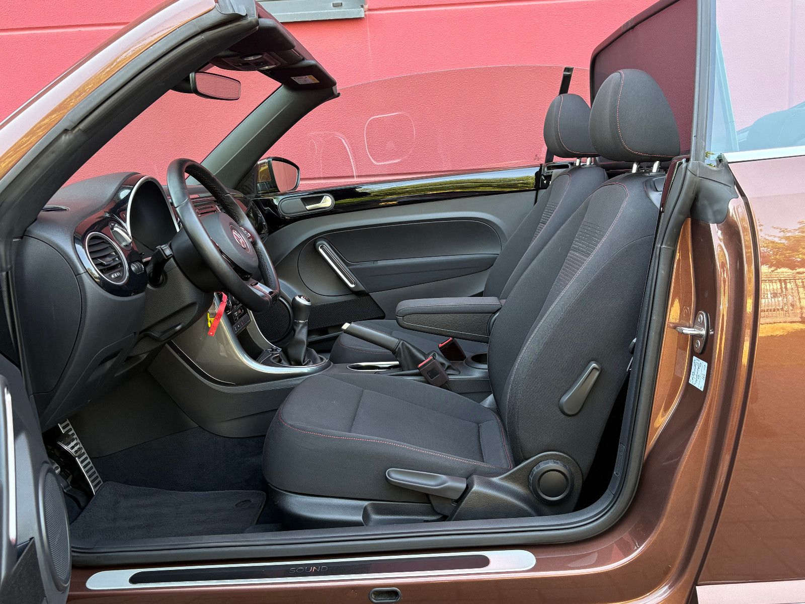 Volkswagen BEETLE CABRIO 1.2 TSI BMT SONDERMODELL SOUND TOP foto 13