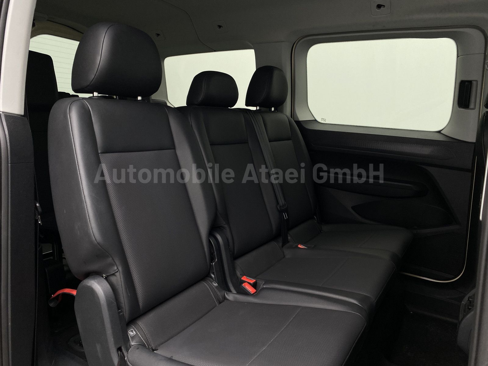 Fahrzeugabbildung Volkswagen Caddy Maxi 2.0 TDI *TAXI* 7-SITZE+LEDER 0887