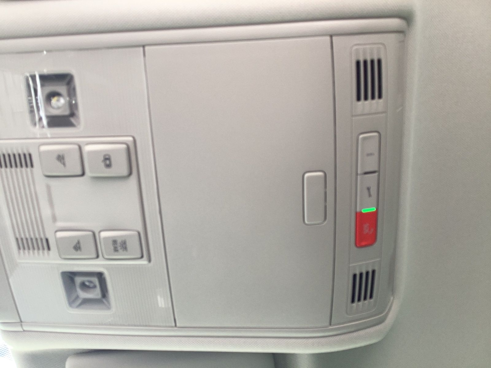 Fahrzeugabbildung Volkswagen Tiguan TDI IQ.DRIVE AHK Kamera ACC