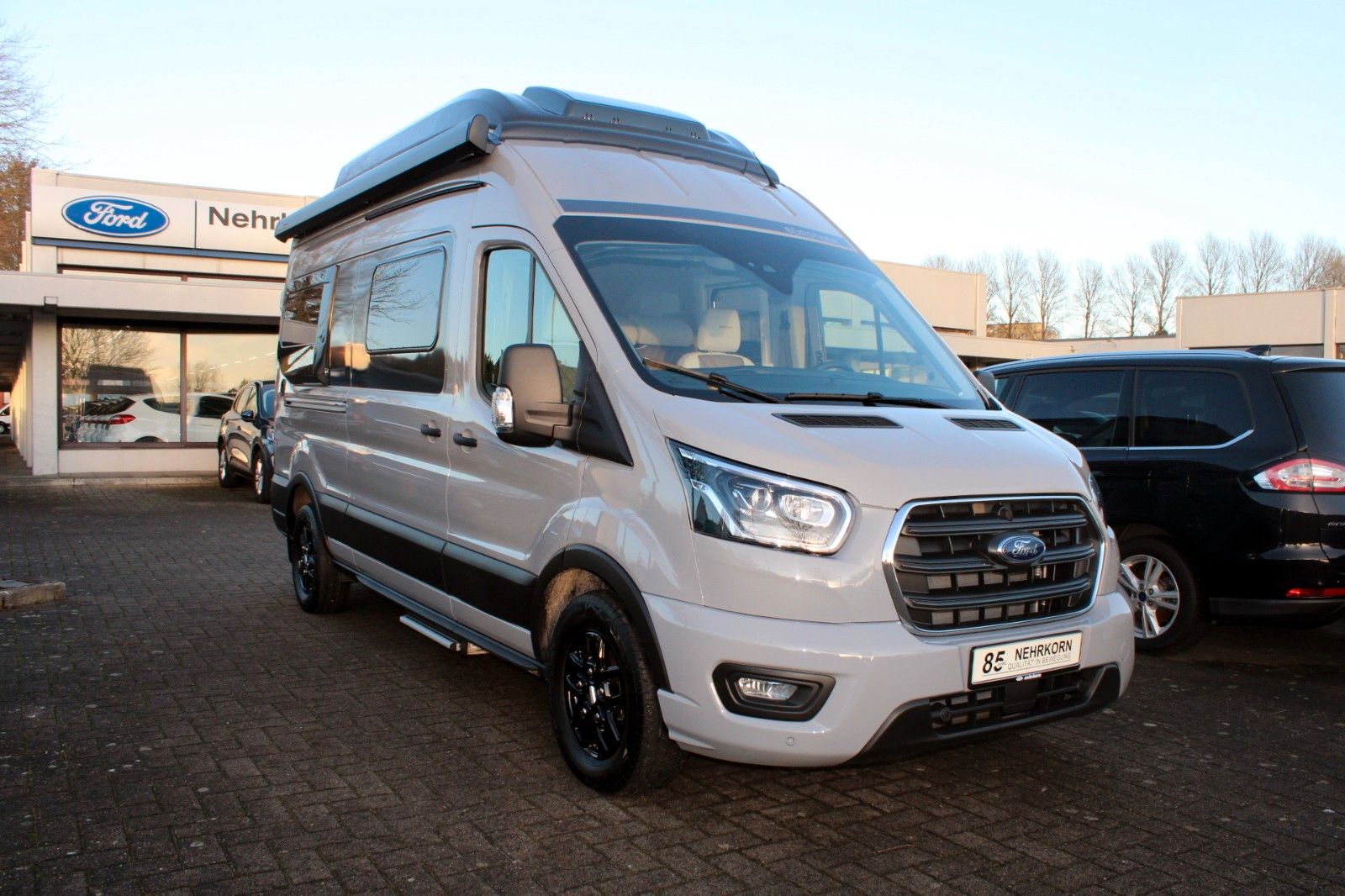 Fahrzeugabbildung Bürstner Ford SIGNEO Schlafdach Automatik SOFORT