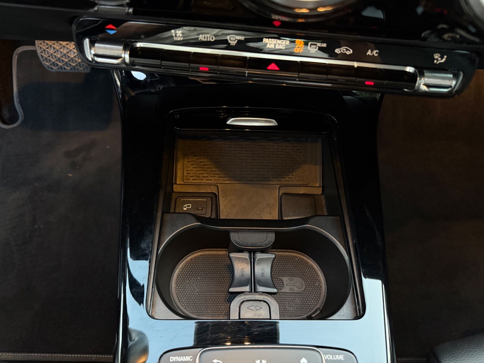 Fahrzeugabbildung Mercedes-Benz A 220 A -Klasse*LED*8Fach Alu*Sehr gepflegt
