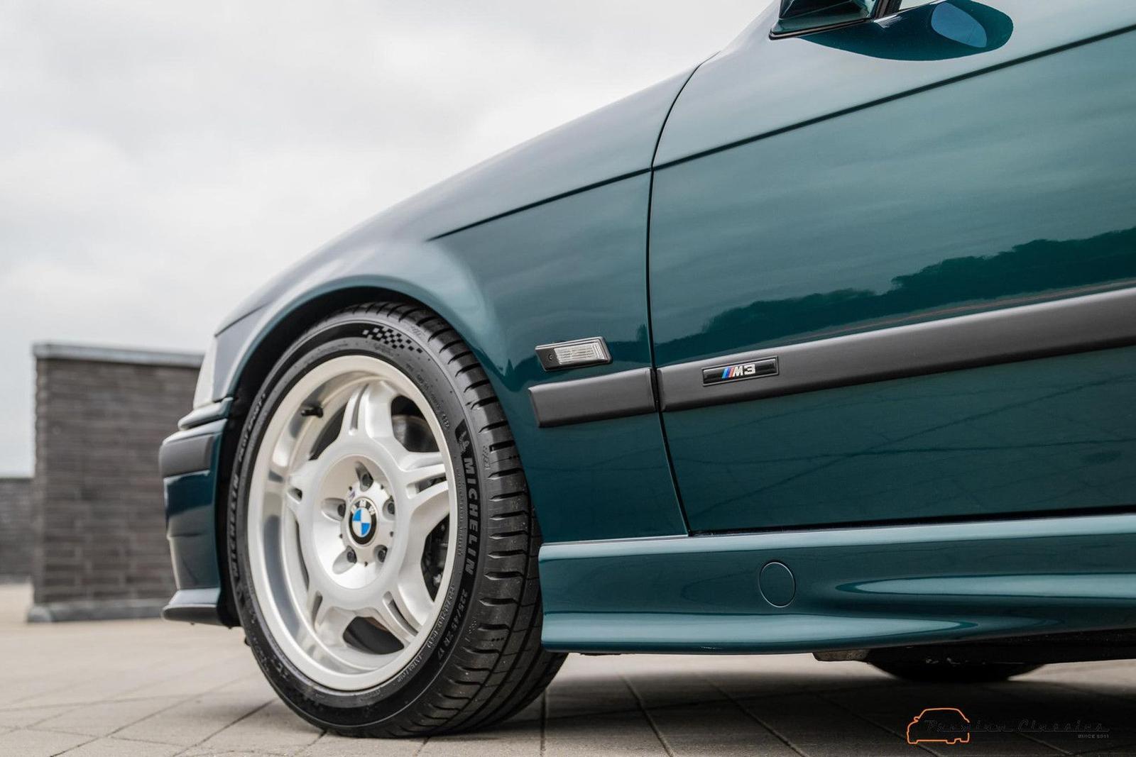 BMW M3 E36 Touring 286ch - Projet unique - Toit ouvrant - Entièrement restauré
