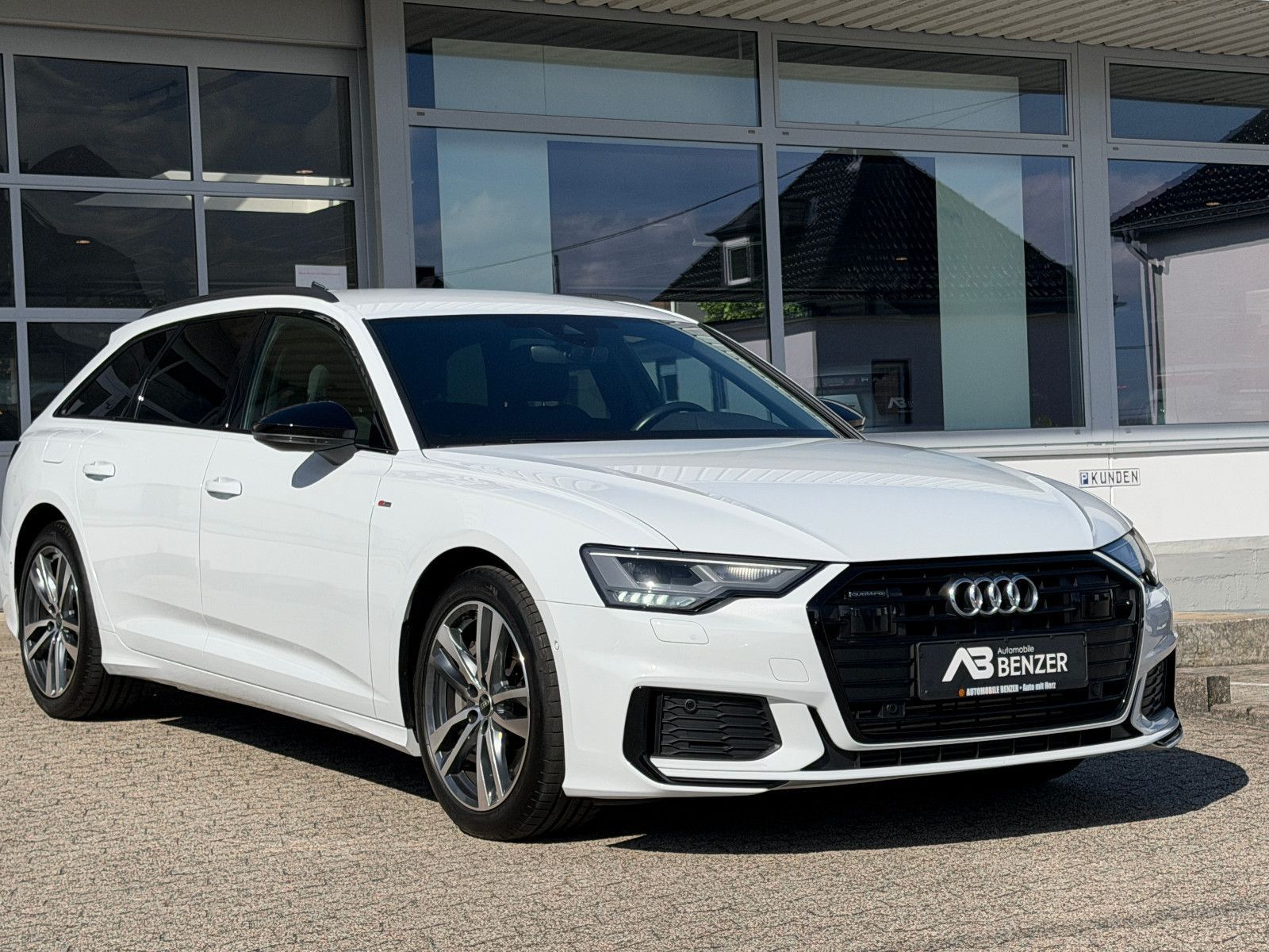 Fahrzeugabbildung Audi A6 Avant 55 TFSI quattro/SPORT/S-LINE/