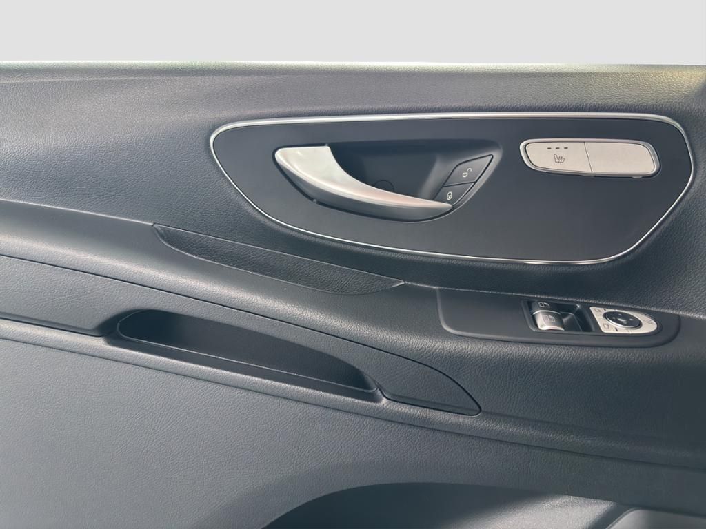Fahrzeugabbildung Mercedes-Benz Vito 119 d Kasten 4x4 AHK*Standhzg*Sitzhzg*LED*