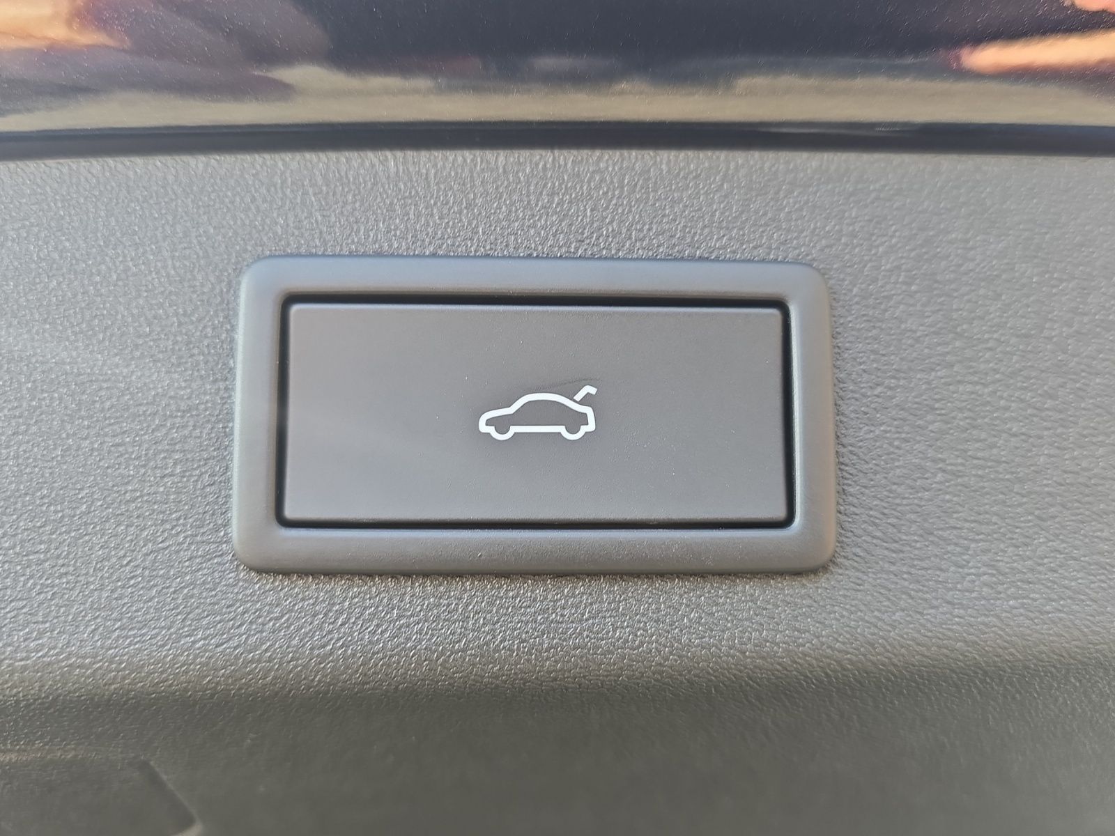 Fahrzeugabbildung SKODA Kodiaq Sportline 2.0 TDI  4x4 DSG AHZV STANDHZG