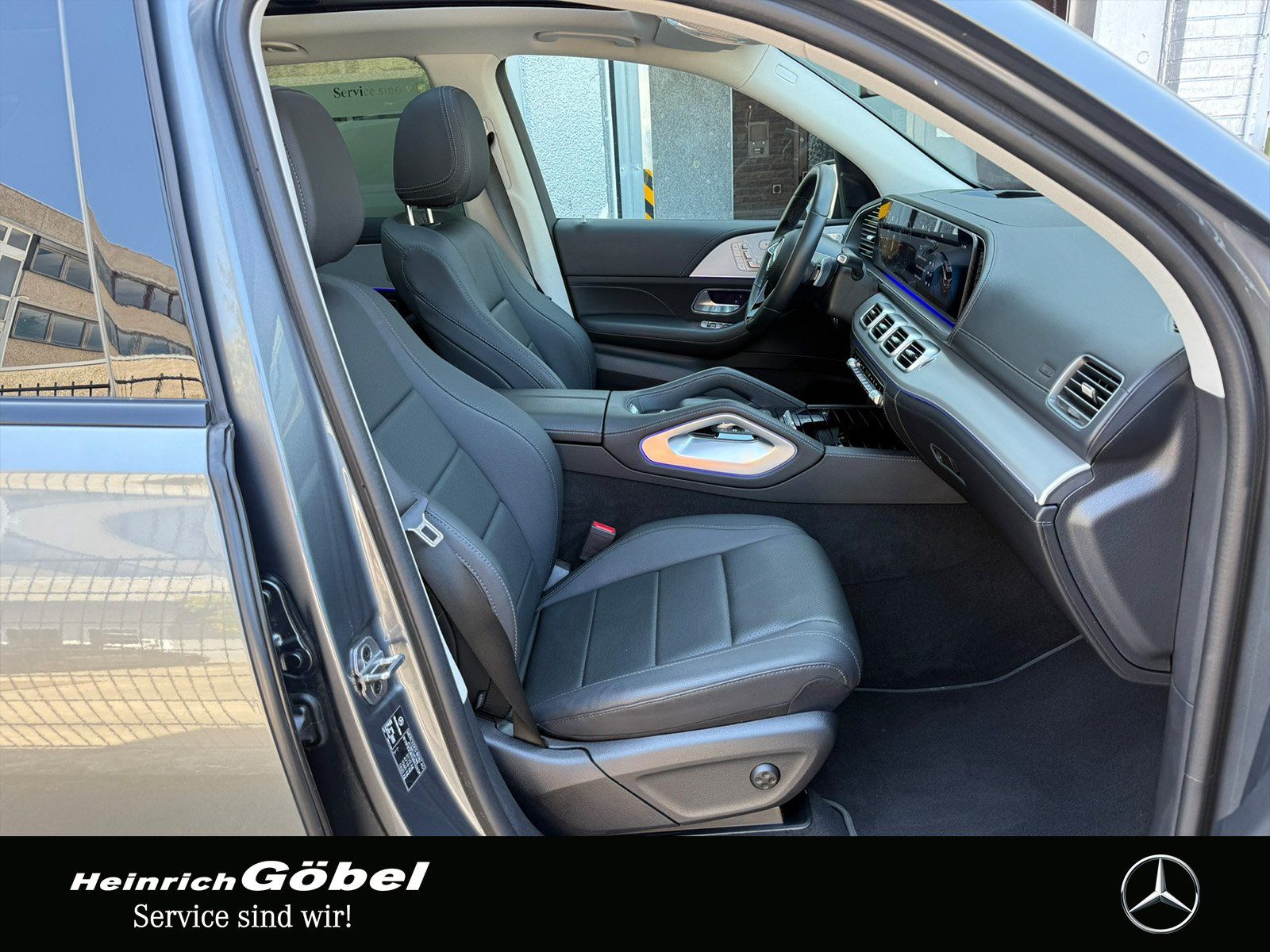 Fahrzeugabbildung Mercedes-Benz GLE 450 d*HEAD-UP*AMG*BURMESTER*AHK*PANO*360°*