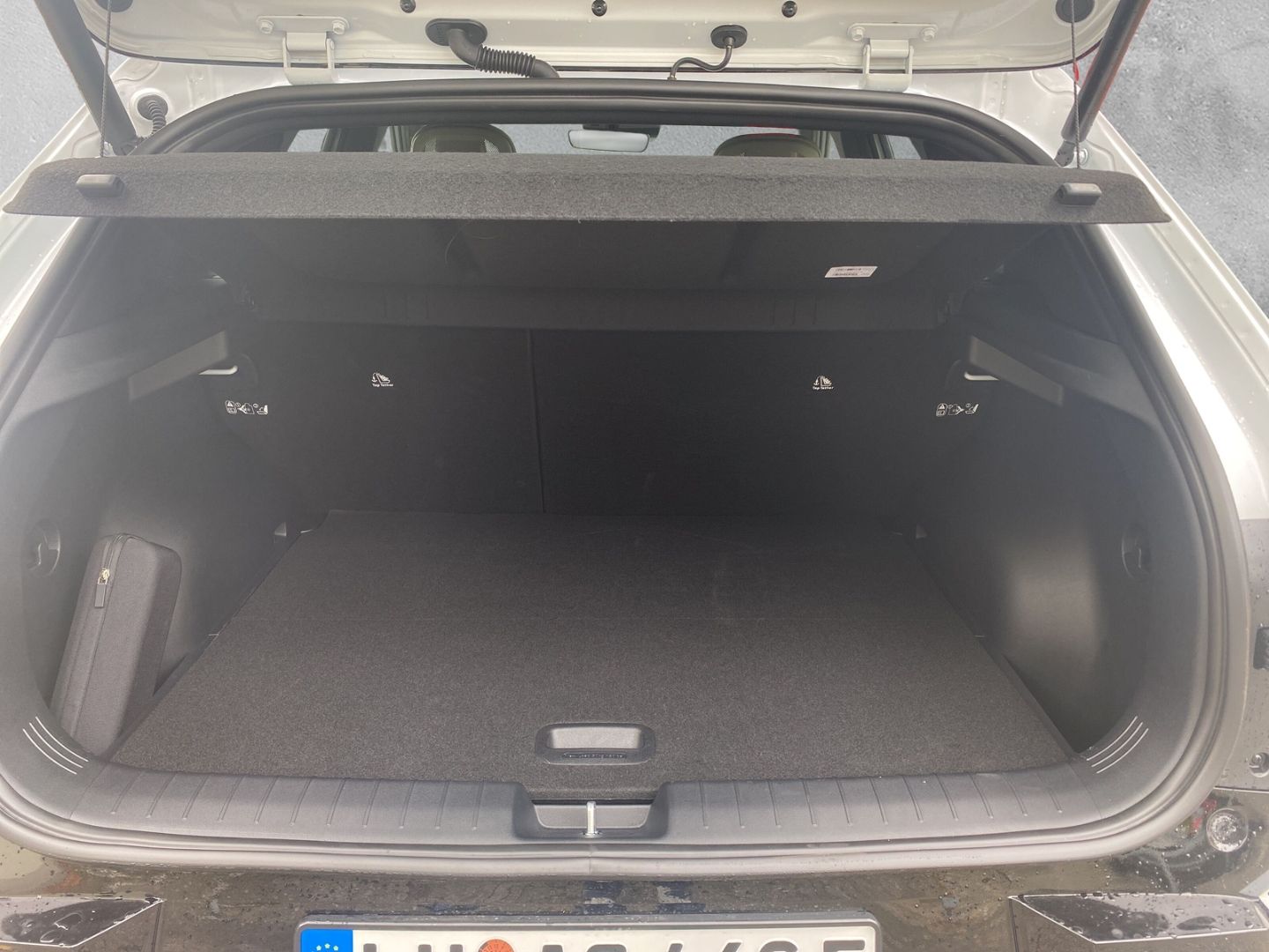 Fahrzeugabbildung Kia EV4 HB 81,4 kWh GT-LINE *DRIVEWISE-PARK*KOMFORT*