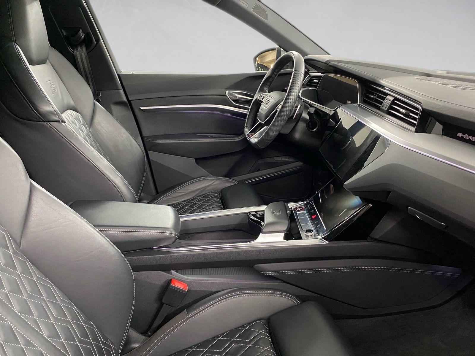 Audi e-tron - Bild 10