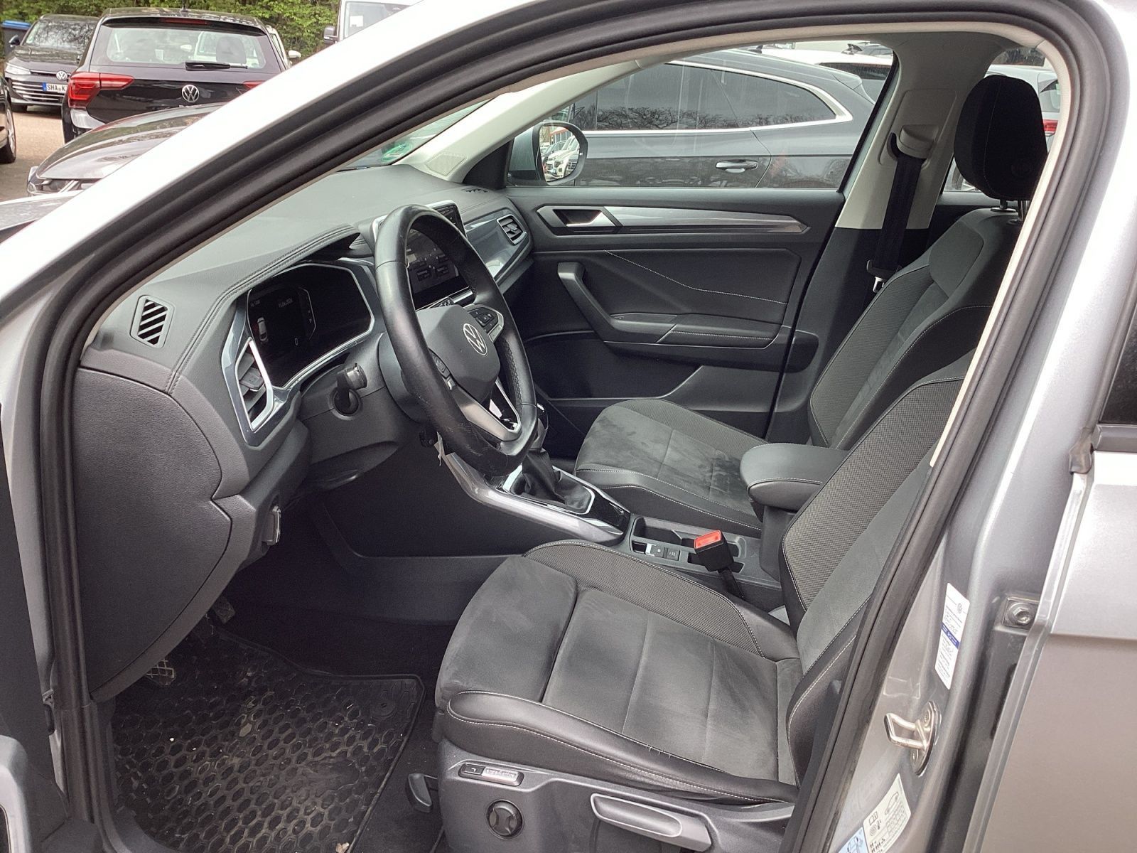 Volkswagen T-Roc - Bild 7