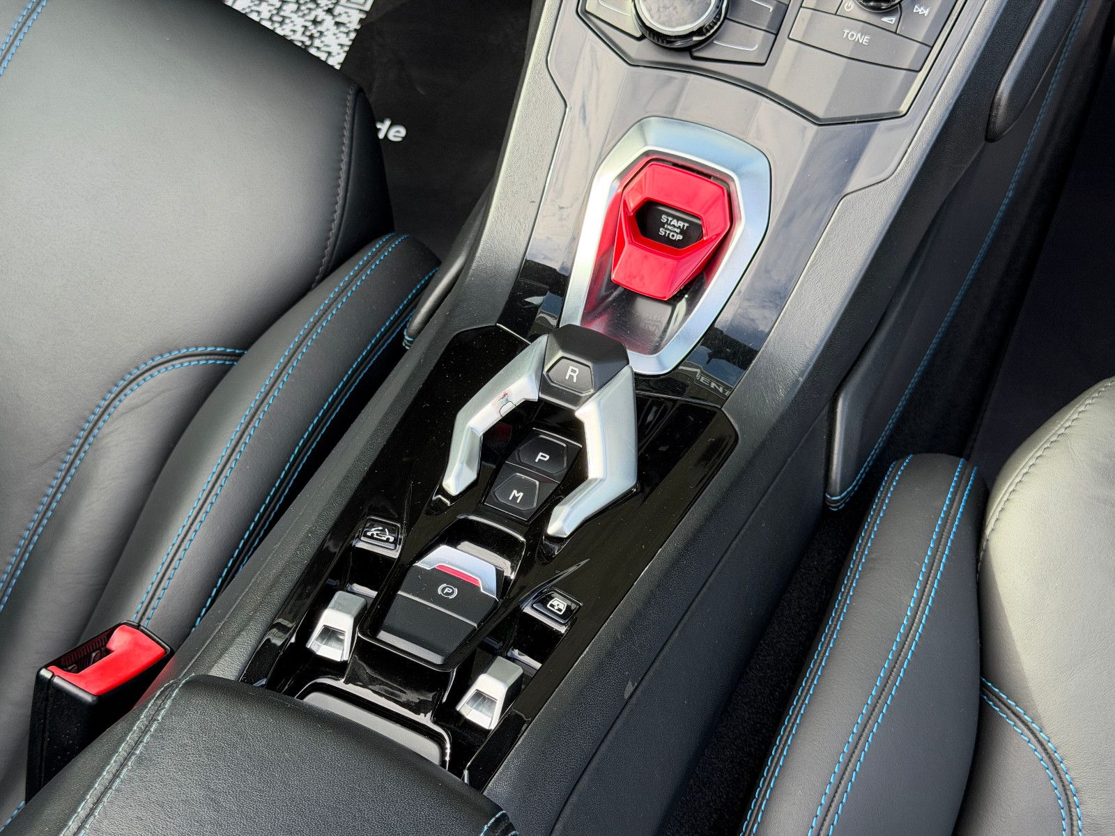 Fahrzeugabbildung Lamborghini Huracán/SPYDER/LIFT/KAMERA/LP610/KERAMIK/