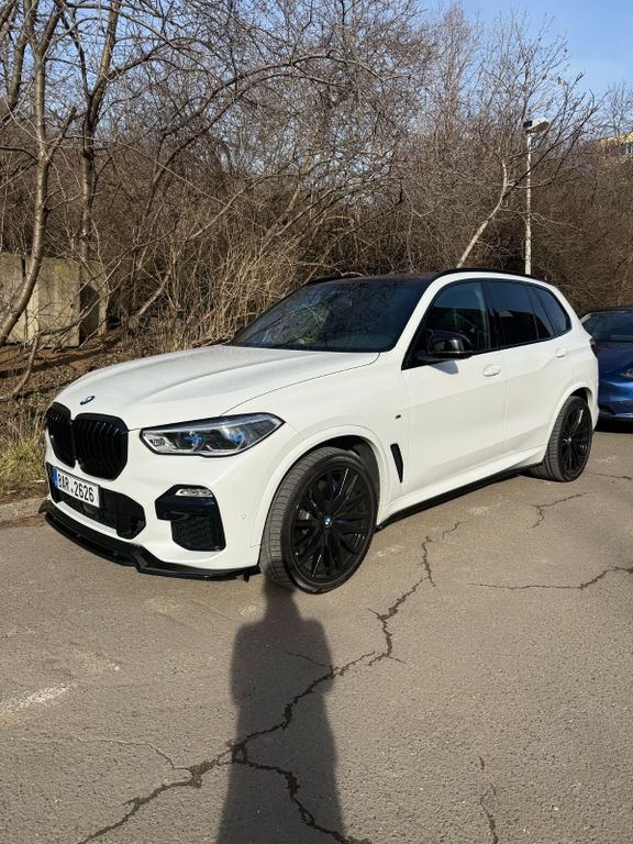 BMW X5 M50