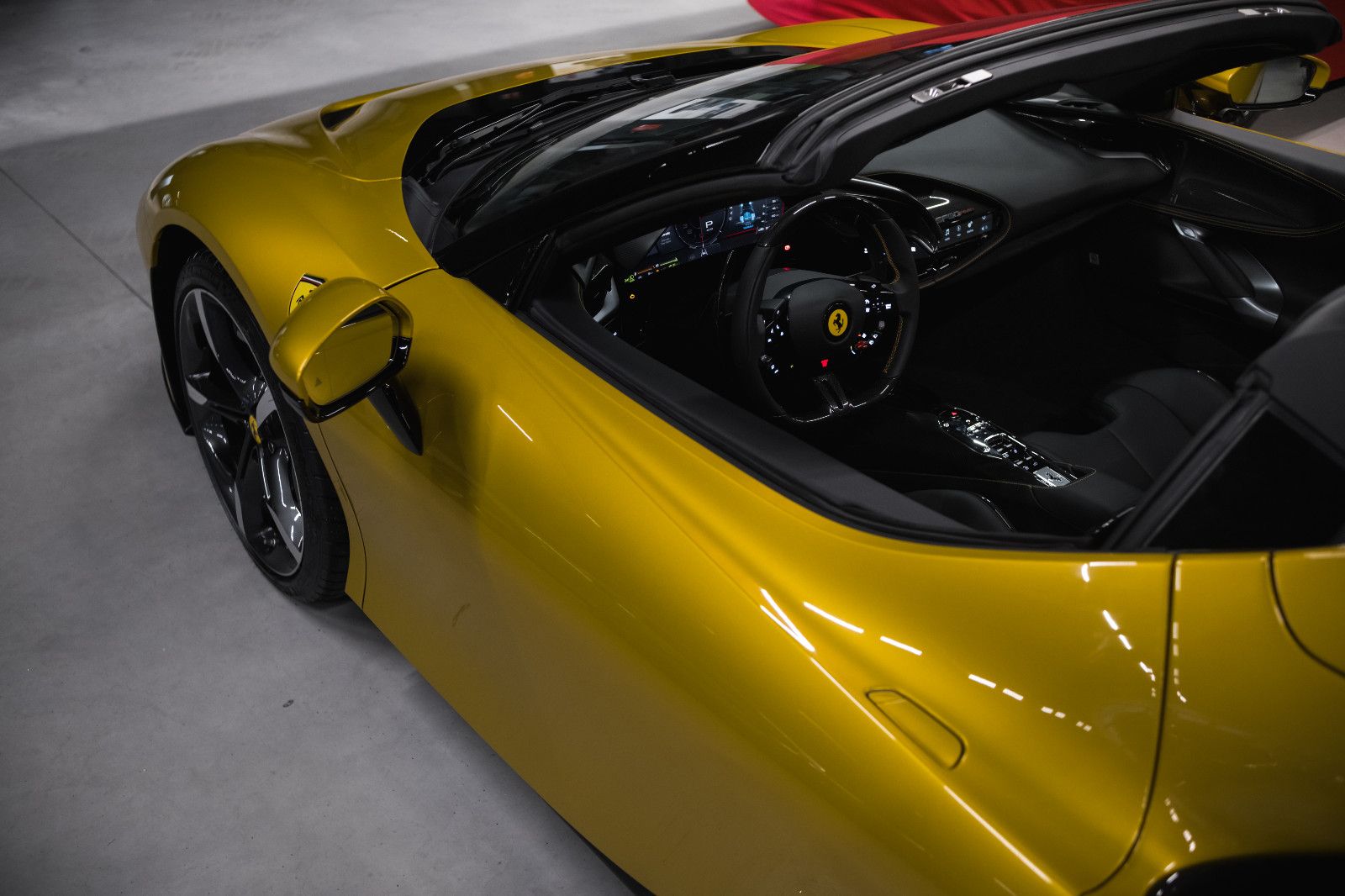 Fahrzeugabbildung Ferrari SF90 Spider-Giallo Montecarlo-Carbon