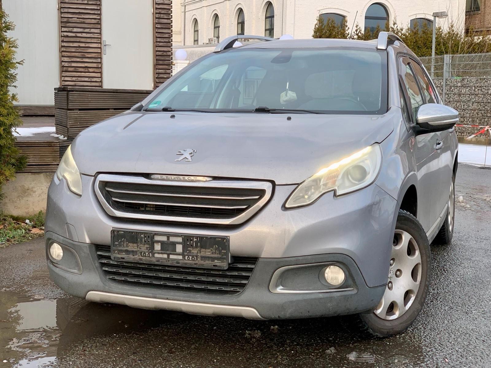 Peugeot 2008 Allure ~TÜV 12/2026~ERST 110TKM~