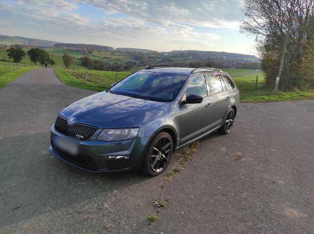 Skoda Octavia 2.0 TDI DSG RS Combi RS