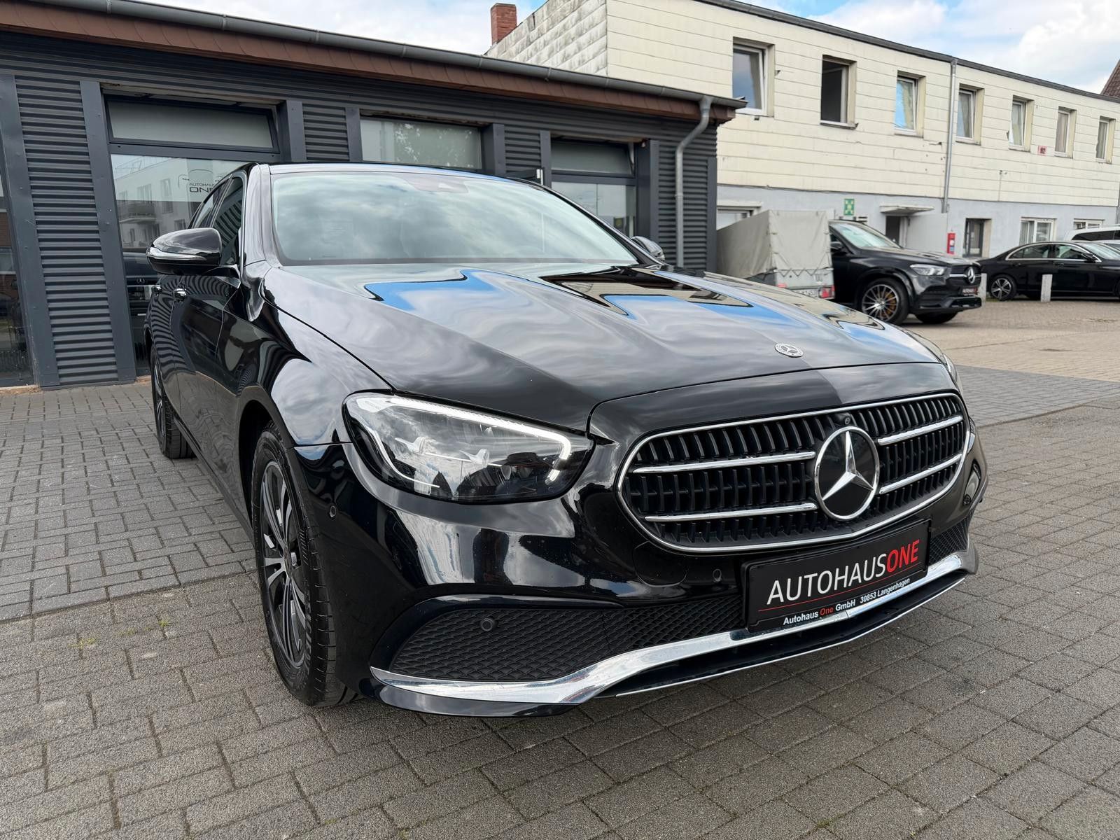 Mercedes-Benz E 220d Avantgarde 360°KAMERA/KEYLESSGO/BURMESTER foto 5